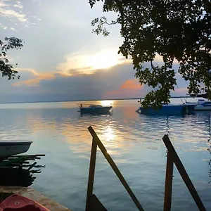https://veleando-ando-cabanas.quintano-roohotels.com